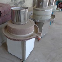 全自動電動石磨面粉機組現(xiàn)貨 雜糧石磨機 綠色生態(tài)石磨設備 廠家