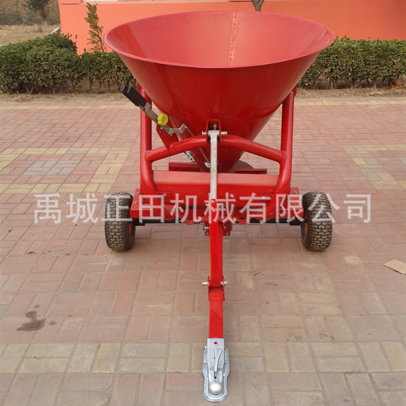 供應(yīng)輪胎式撒肥機(jī) 操場