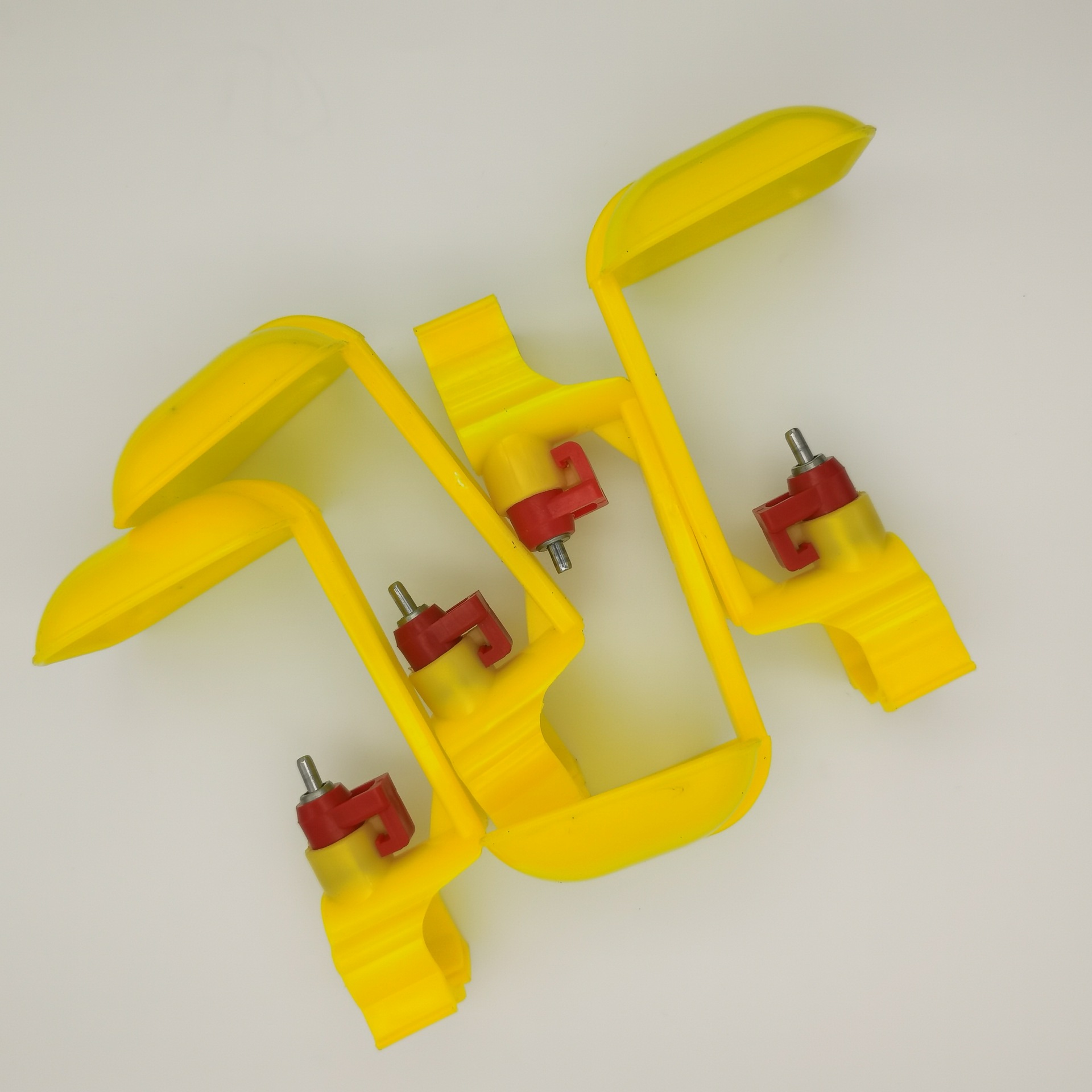 連體吊杯飲水器