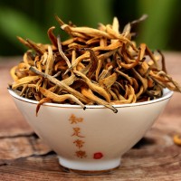 紅茶批發(fā)云南紅茶古樹紅茶500g散裝鳳慶滇紅大金針茶葉批發(fā)滇紅茶