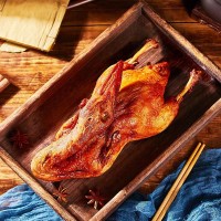 廠家批發(fā)北京烤鴨整只真空即食北京特產(chǎn)食品烤鴨鹵味肉類(lèi)零食代發(fā)