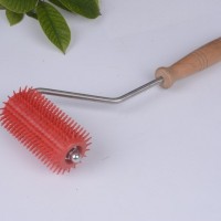 供應(yīng)蜂膠滾輪 木滾輪 塑料滾輪蜂具廠(chǎng)家批發(fā)